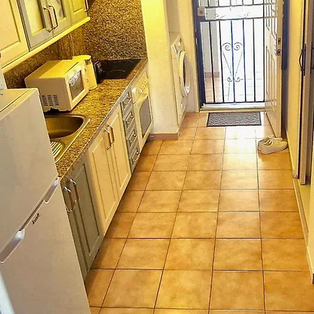 Modern In Castle Harbour Apartment Los Cristianos (Tenerife)