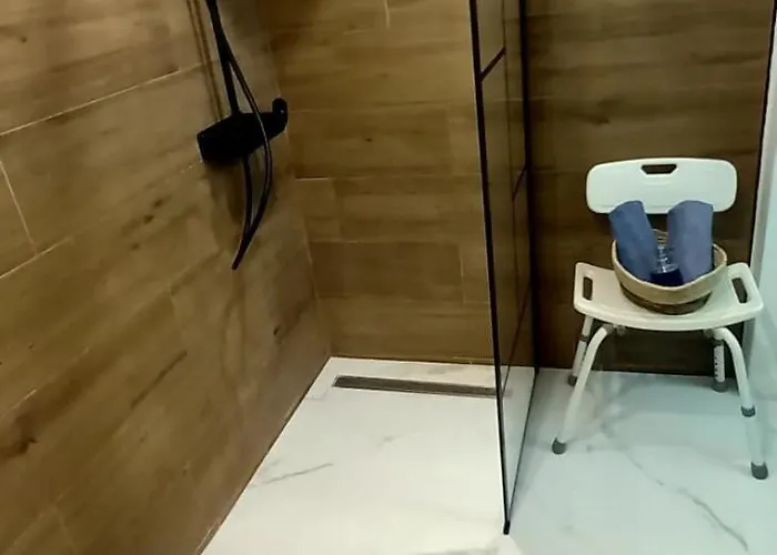 Modern In Castle Harbour *