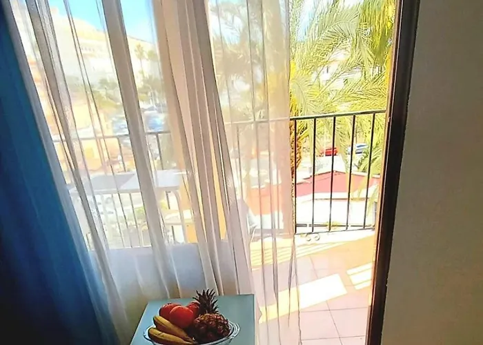 Modern In Castle Harbour * Los Cristianos (Tenerife)