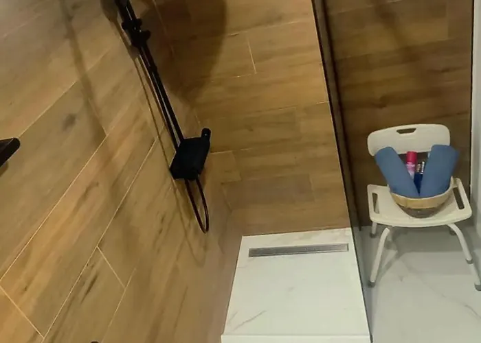 Modern In Castle Harbour アパート